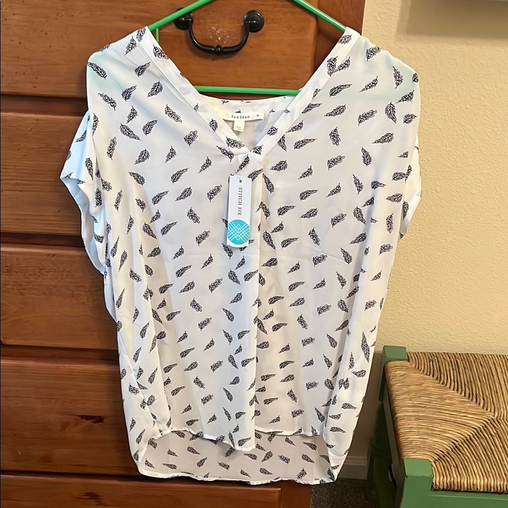 Black and White Cap Sleeve Blouse